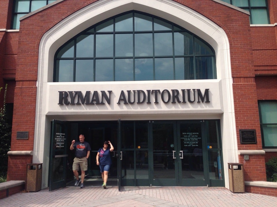 Photo of Ryman Auditorium